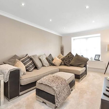 Home In Southsea With Hot Tub, Close To The Sea Portsmouth Dış mekan fotoğraf
